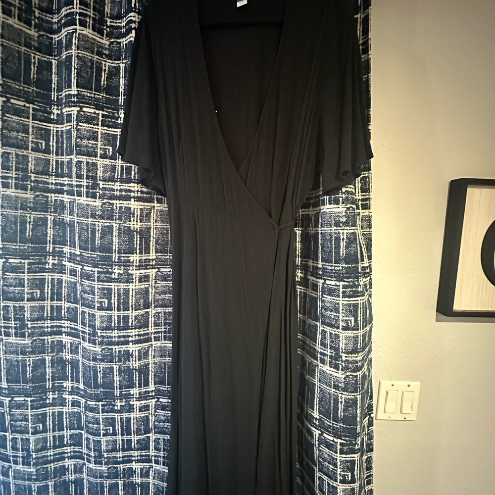 Old Navy Black Maxi Dress